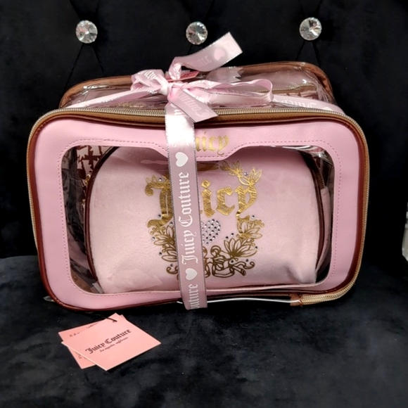 Juicy Couture Handbags - 🆕 Juicy Couture 💖 4pc Travel Makeup Bag Set